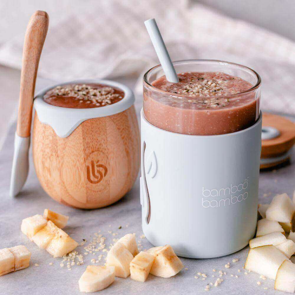 PEAR AND CACAO SMOOTHIE